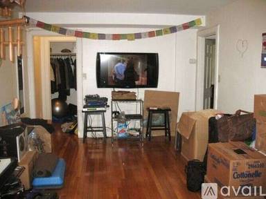 Main picture of 10 Forest St
