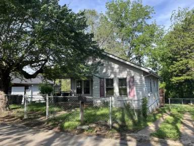 Main picture of 26 Pelzer St