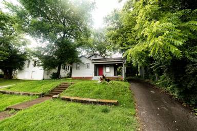Main picture of 2413 Emmett Ave