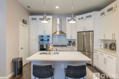 Main picture of 1211 Beaconsfield Ln
