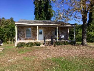 Main picture of 6023 Turkey Hollow Pl
