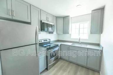 Main picture of 2030 Stanton Ave