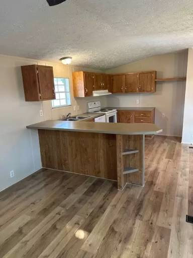 Main picture of 2 W 2nd St