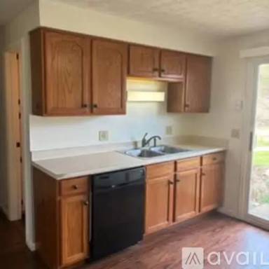 Main picture of 141 James St SW