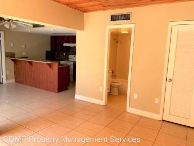 Main picture of 16342 Wood Walk