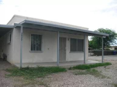 Main picture of 2820 N Park Ave