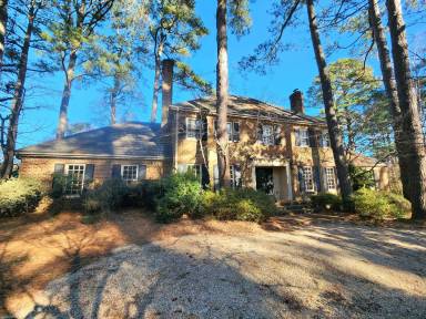 Main picture of 509 Cavalier Dr