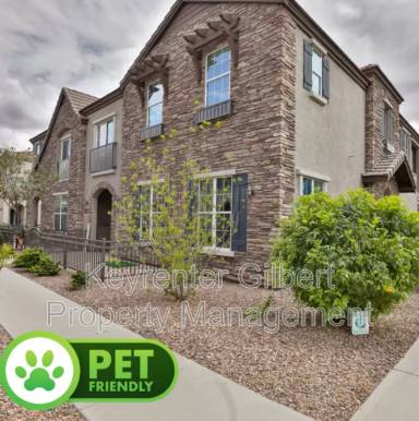 Main picture of 4716 E Red Oak Ln