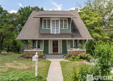 Main picture of 84 Vandalia Ave