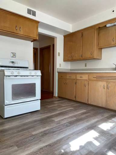 Main picture of 2724 N 60th St