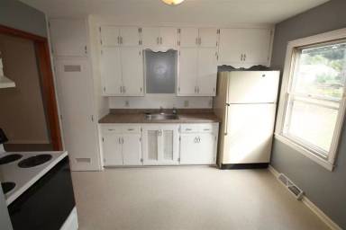 Main picture of 1252 Ackermant St