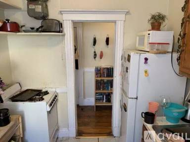 Main picture of 159 Kelton St