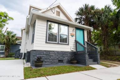 Main picture of 1375 Evergreen Ave