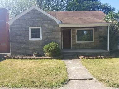 Main picture of 307 E Pennsylvania St