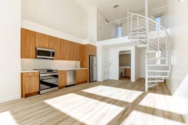 Main picture of 3740 5th Ave