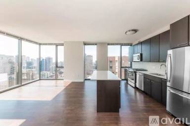 Main picture of 21 W Chestnut Apartments