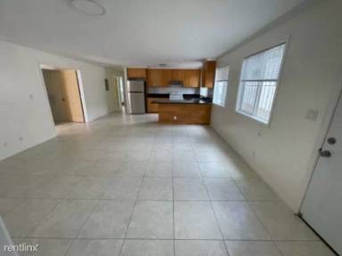 Main picture of 1220A Kaauwai Pl