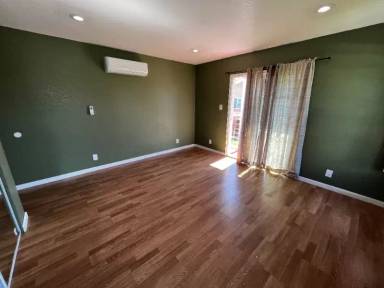 Main picture of 5437 California Ave