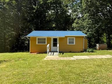 Main picture of 1208 S Coolwell Rd
