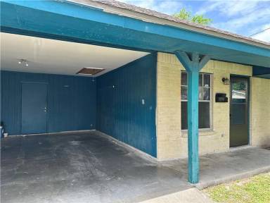Main picture of 4825 Lavaca Dr