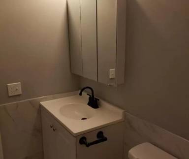 Main picture of 450 Cherry St