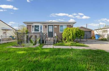 Main picture of 13319 Couwlier Ave