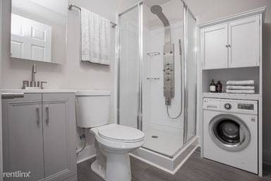 Main picture of 3049 N Stillman St