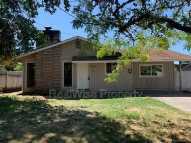 Main picture of 929 SW H St