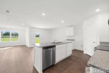 Main picture of 14615 Dayton Cir