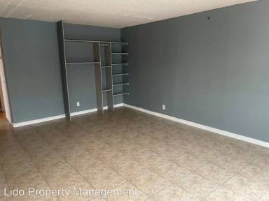 Main picture of 8402 Slater Ave