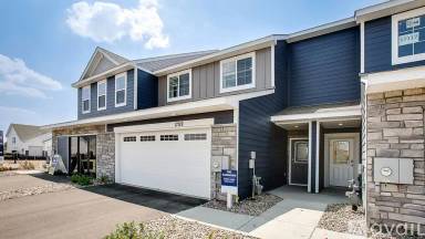 Main picture of 17040 Dysart Pl