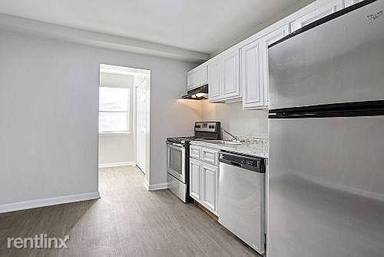Main picture of 743 Holmes St NW