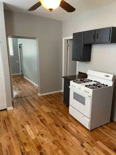 Main picture of 3836 S Sacramento Ave