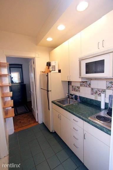 Main picture of 21 Beacon Condominium