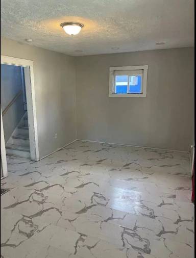 Main picture of 848 Clark St