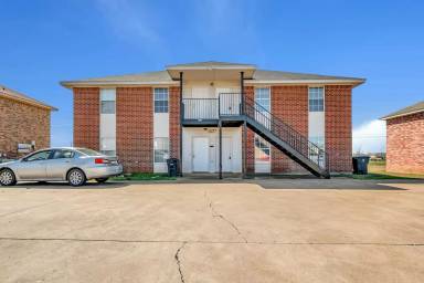 Main picture of 5808 Greengate Dr