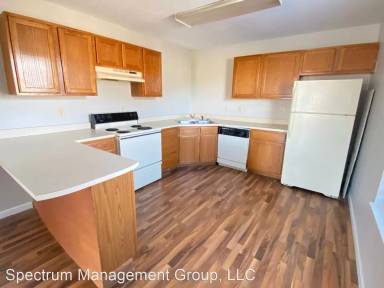 Main picture of 1611 Meadow Spring Dr