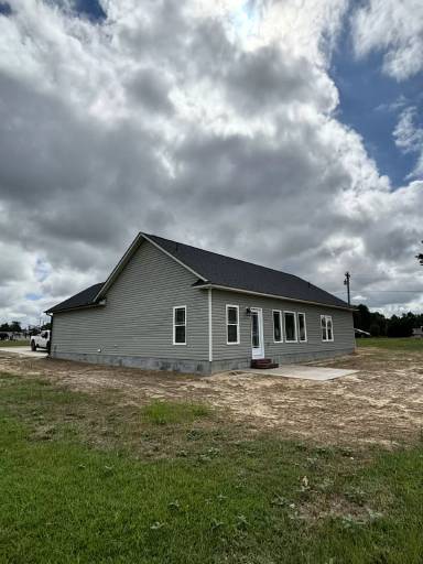 Main picture of 25 Budd Godwin Ln