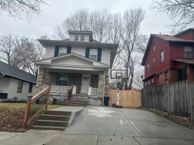 Main picture of 3016 Bales Ave