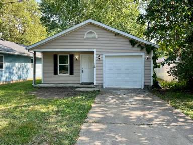 Main picture of 28 Sycamore Dr