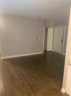 Main picture of 1962 E 71st Pl Apartments
