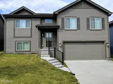 Main picture of 9110 Black St