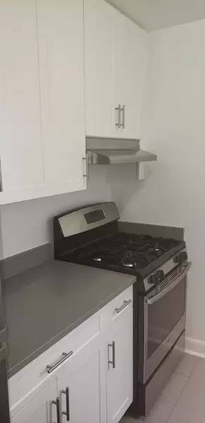 Main picture of 50 62 Rd