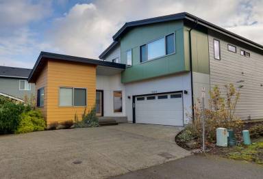 Main picture of 12217 SE 270th Pl