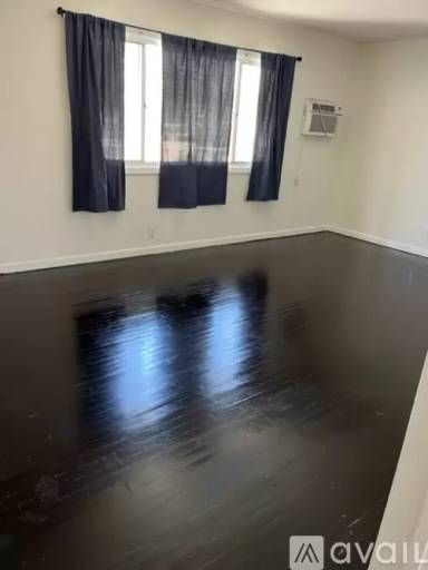 Main picture of 6007 Cahuenga Blvd