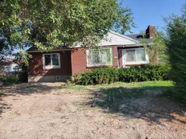 Main picture of 1668 W 7700 S