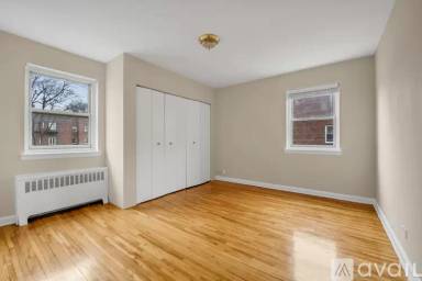 Main picture of 210 06 42 Ave