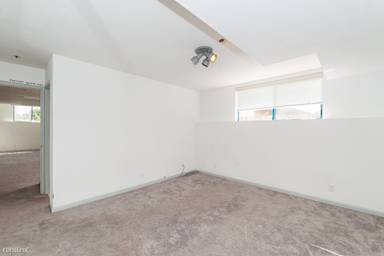 Main picture of 898 Hillcrest Blvd