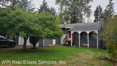 Main picture of 13539 28th Ave NE