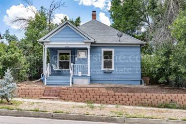 Main picture of 809 E High St